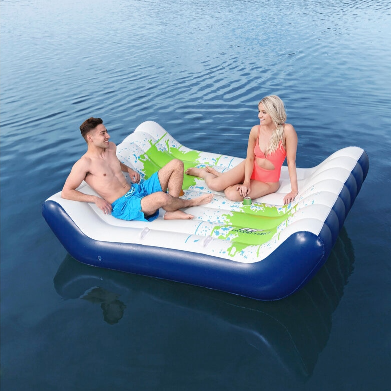 Hydro-Force Chill Splash Lounge