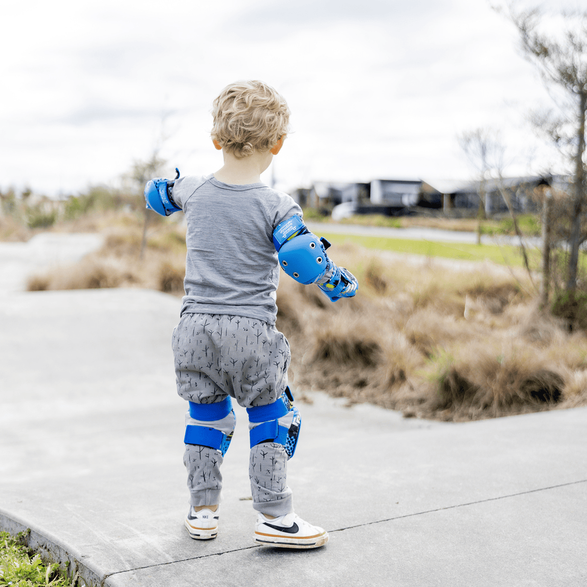 Bumpkit Blue Lifestyle (4)