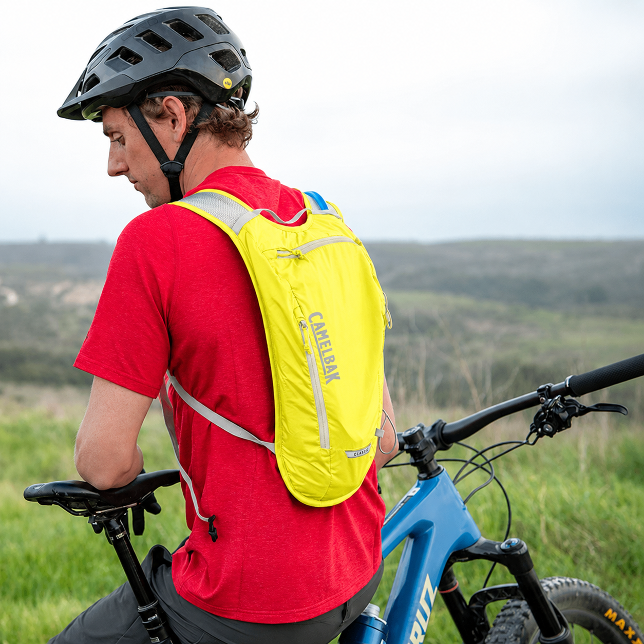 CamelBak Classic Light Hydration Pack