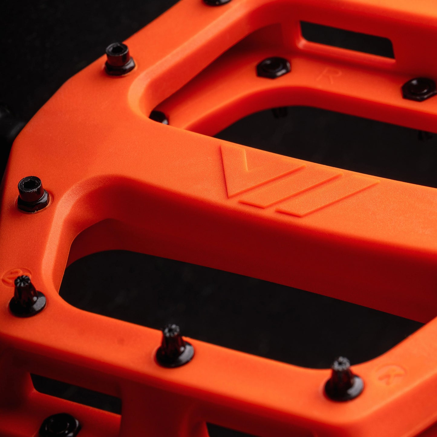 DMR V11 Pedal