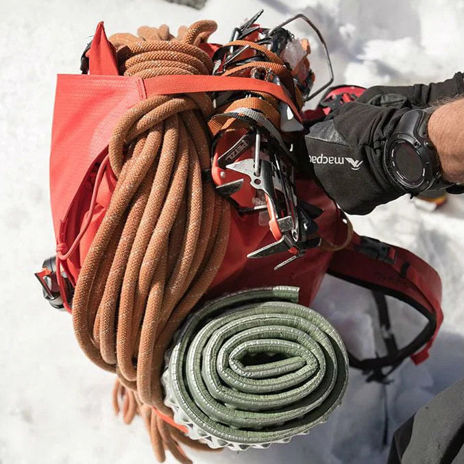 Lowe Alpine Uprise 30:40 Backpack Small Black
