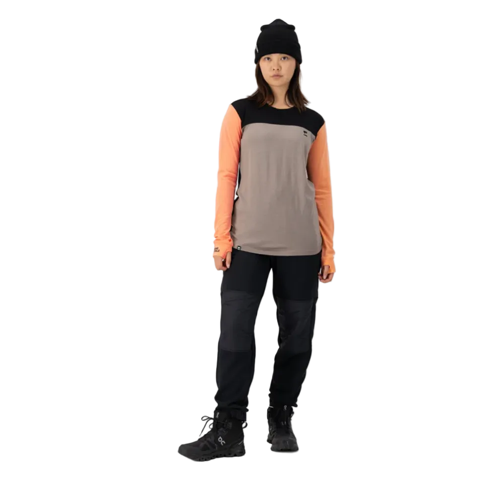 Mons Royale Womens Yotei LS Logo Punch / Cinder / Black