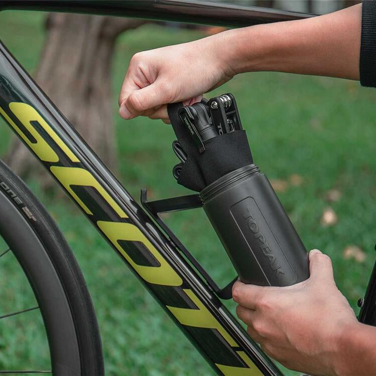 Topeak Escape Pod Waterproof Storage Bottle 850Cc + Neoprene Bag